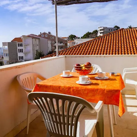 Apartments Beach Dugi Rat 3*