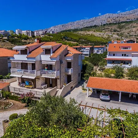 Apartments Beach Dugi Rat 3* Dugi Rat