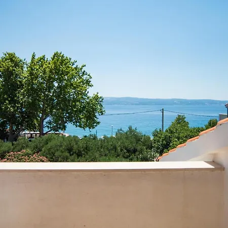 Apartments Beach Dugi Rat 3*