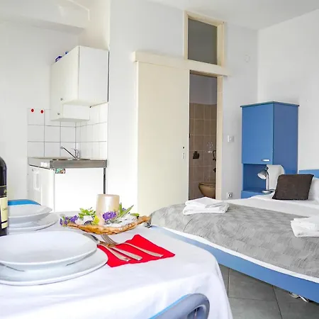 Apartments Beach Dugi Rat Affittacamere Dugi Rat