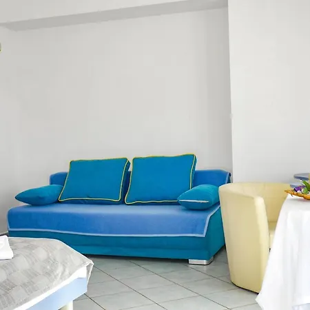 Apartments Beach Dugi Rat 3*