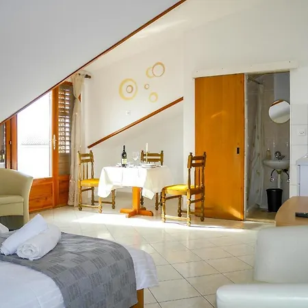 Affittacamere Apartments Beach Dugi Rat