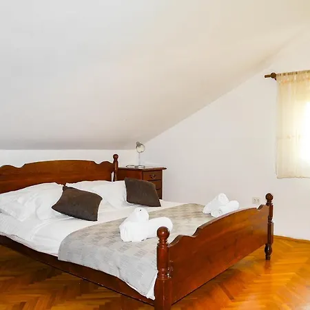Affittacamere Apartments Beach Dugi Rat 3*