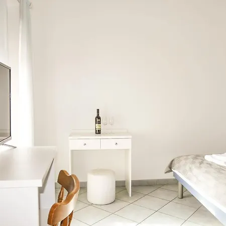 Affittacamere Apartments Beach Dugi Rat 3*