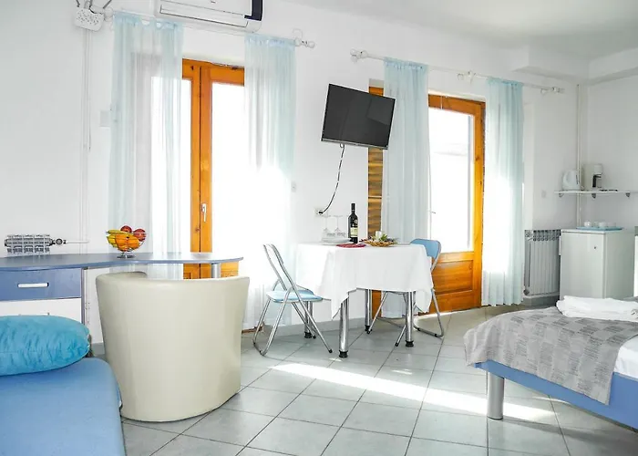 Apartments Beach Dugi Rat 게스트하우스 두기라트