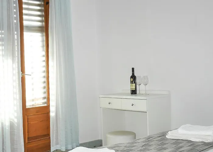 게스트하우스 Apartments Beach Dugi Rat 두기라트