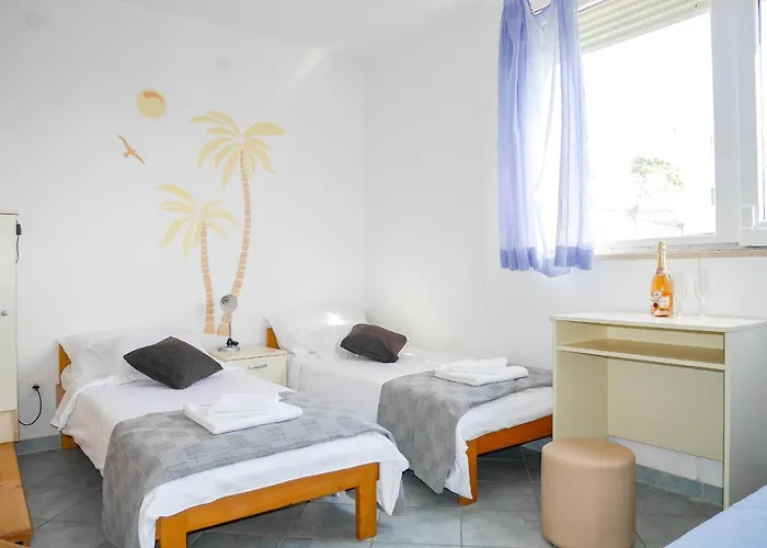 게스트하우스 Apartments Beach Dugi Rat